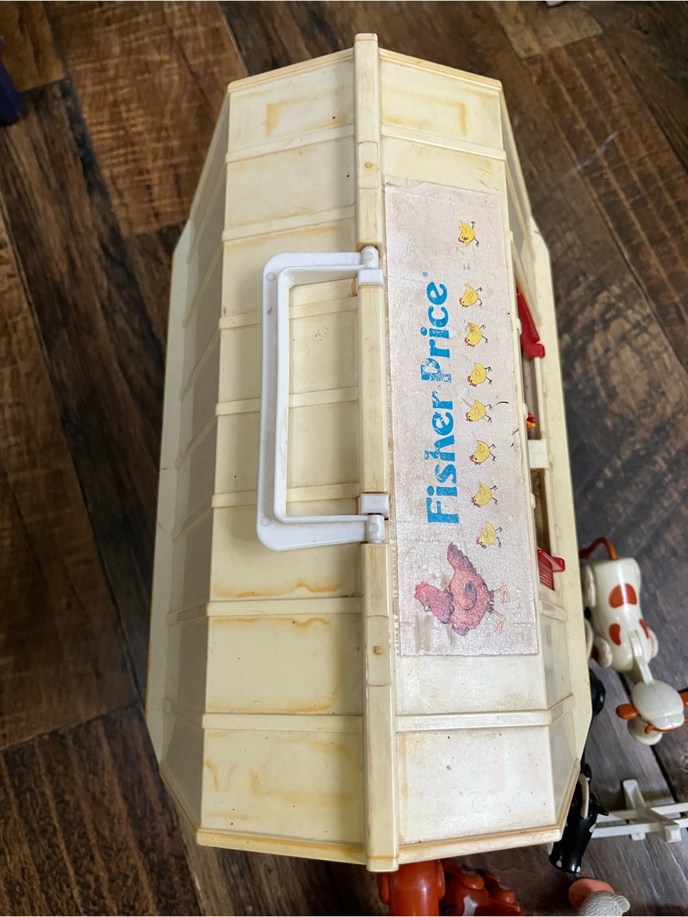Vintage Fisher Price barn, tractor and farm animals - Picture 8 of 12